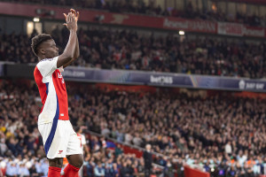 Bukayo Saka na kursie do wyjaśnienia przyszłości