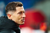 Robert Lewandowski w ogniu krytyki po meczu z Chelsea. „Trudno wyjaśnić, co stało się z Polakiem w tym sezonie”