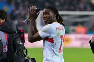 Trzy drużyny z Premier League powalczą o gwiazdę Genoi